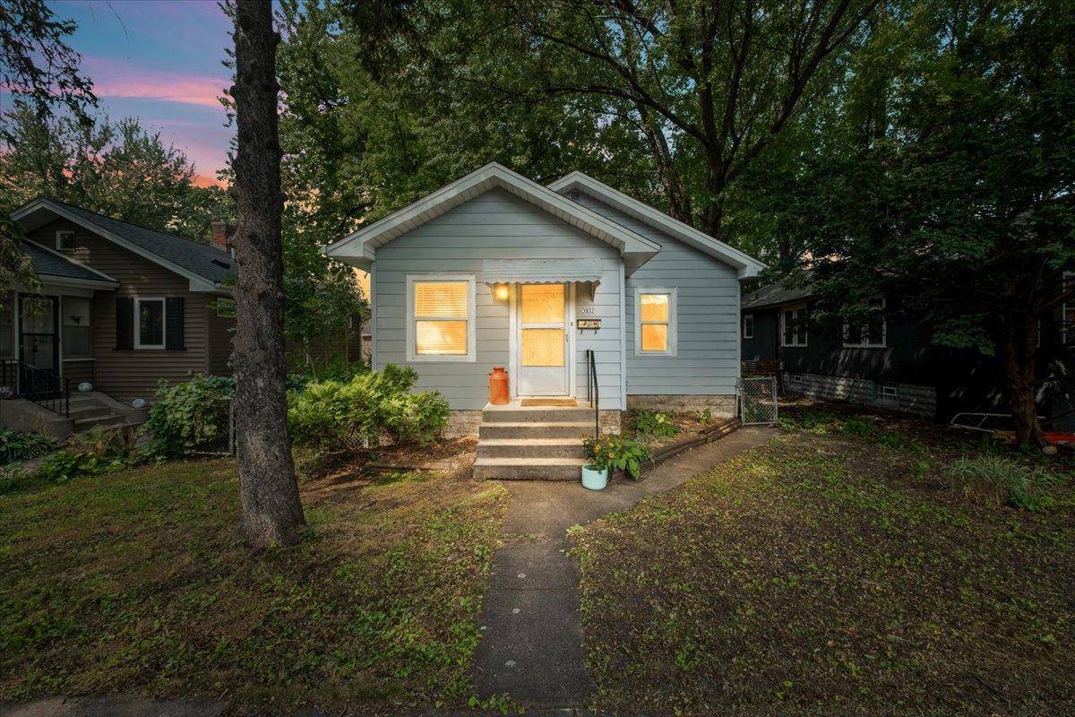3932 45th AVE S, Minneapolis, MN 55406