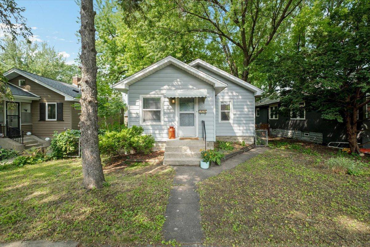 3932 45th AVE S, Minneapolis, MN 55406