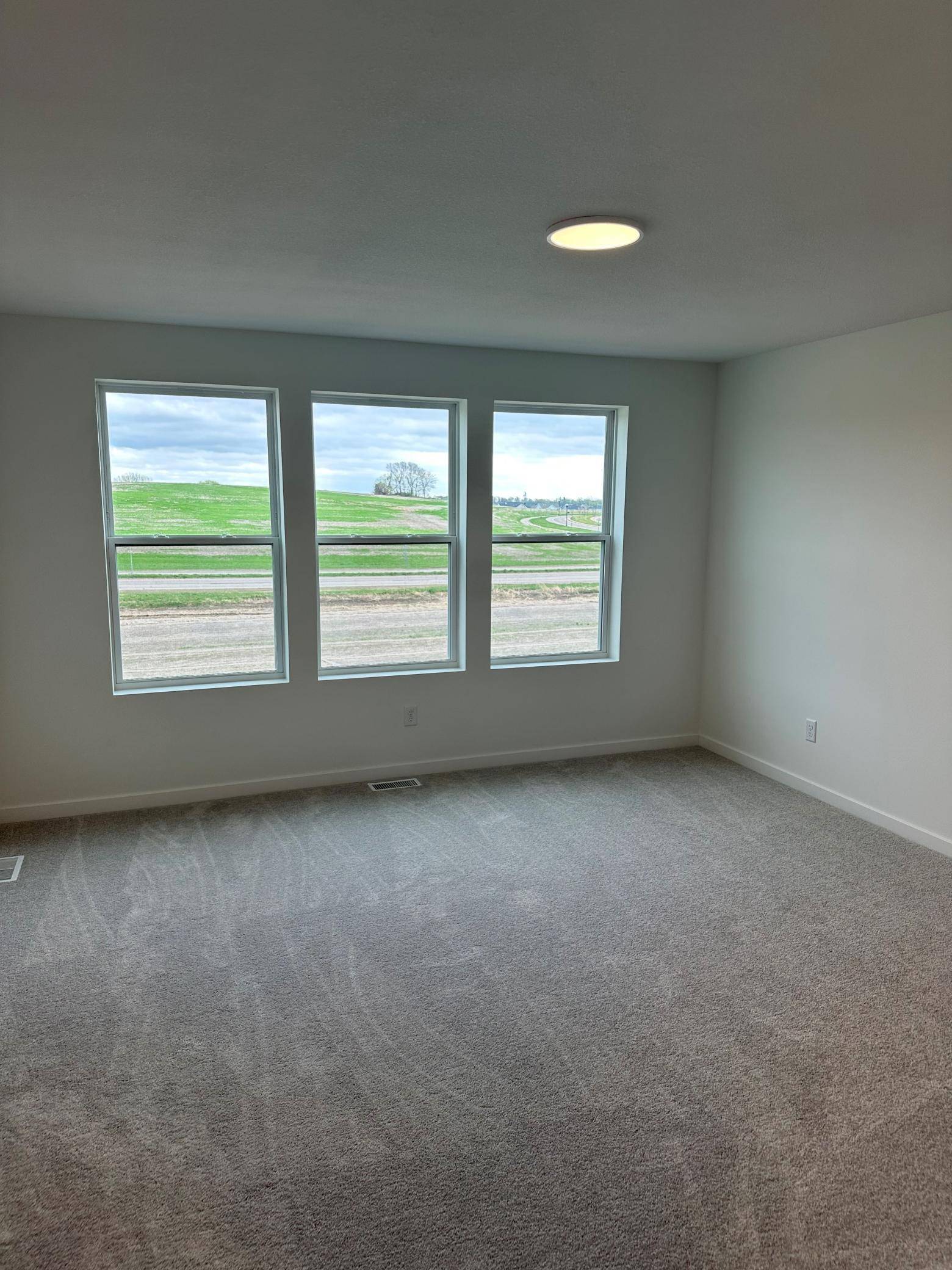 6287 Ivywood AVE S, Cottage Grove, MN 55016