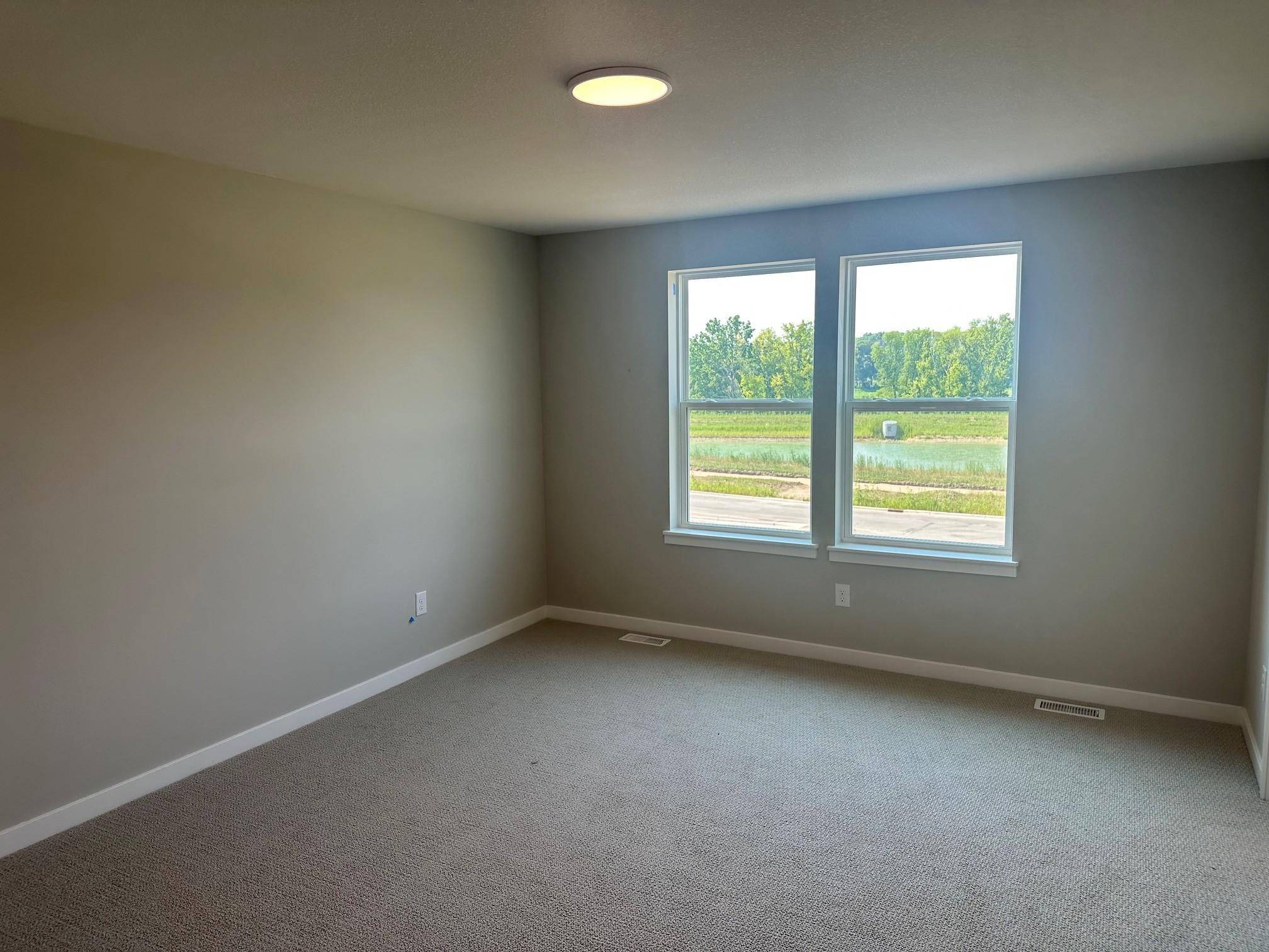 8849 63rd ST S, Cottage Grove, MN 55016
