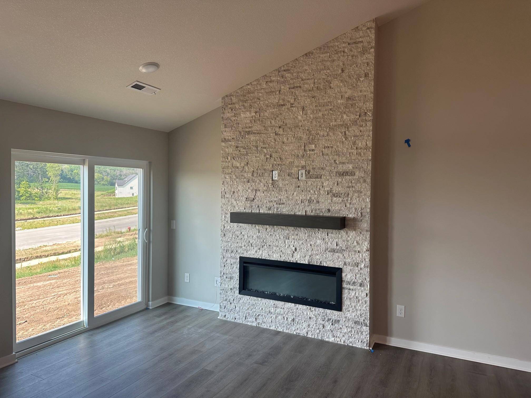 8849 63rd ST S, Cottage Grove, MN 55016