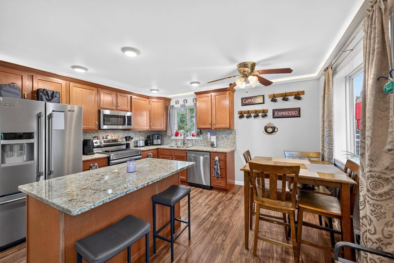 913 2nd ST NW, Byron, MN 55920