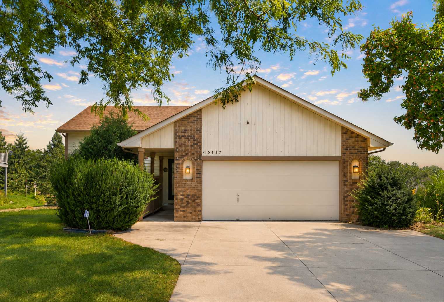 15117 Chicago AVE, Burnsville, MN 55306