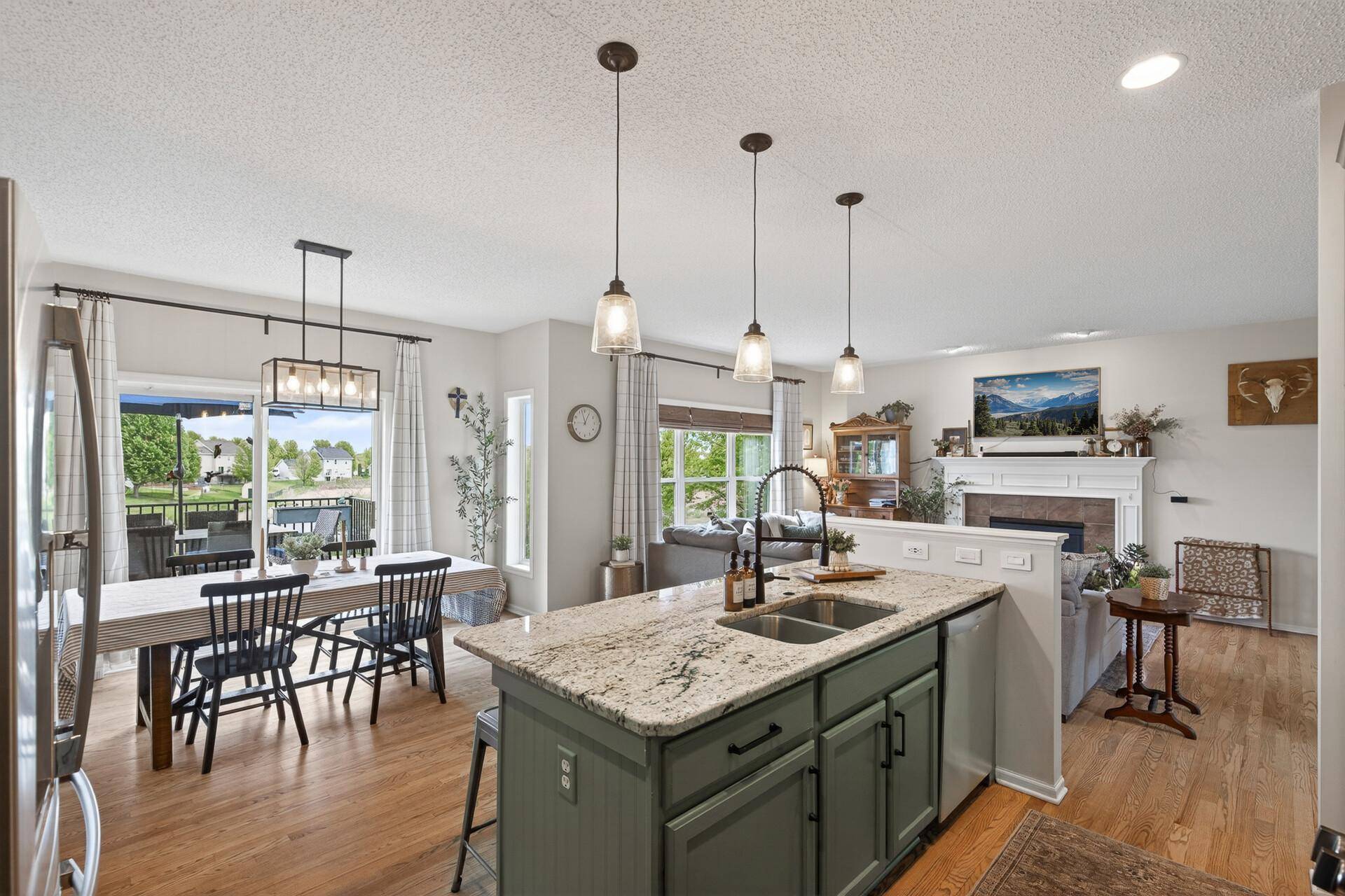6698 Mackenzie AVE NE, Albertville, MN 55301