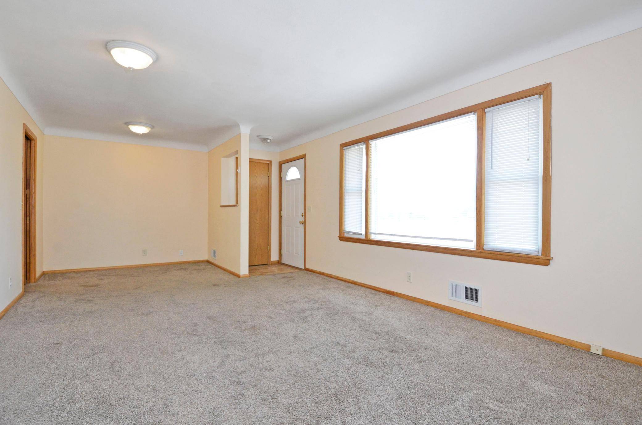 6206 Brooklyn BLVD, Brooklyn Center, MN 55429