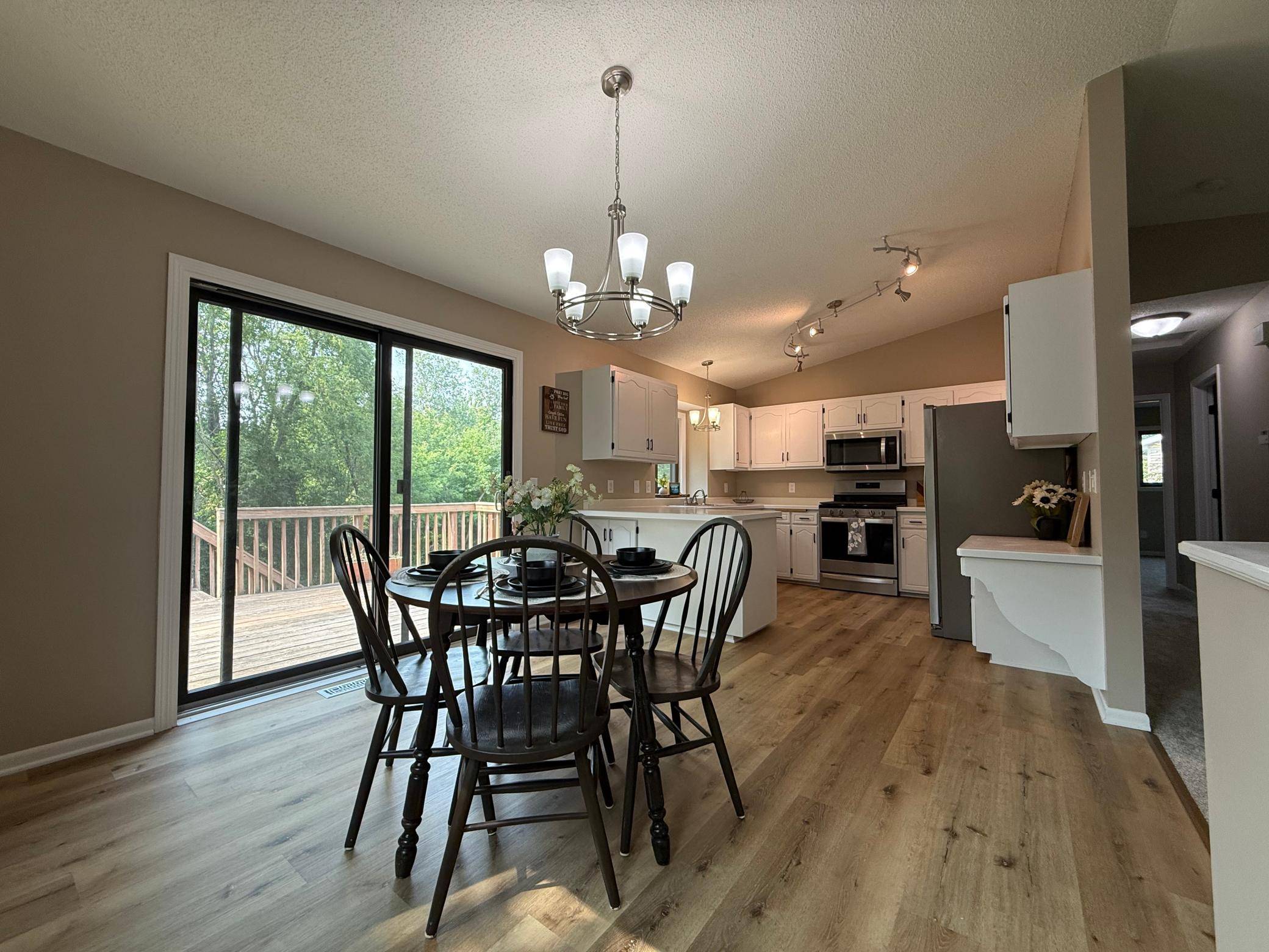 107 Chestnut CIR, Big Lake, MN 55309