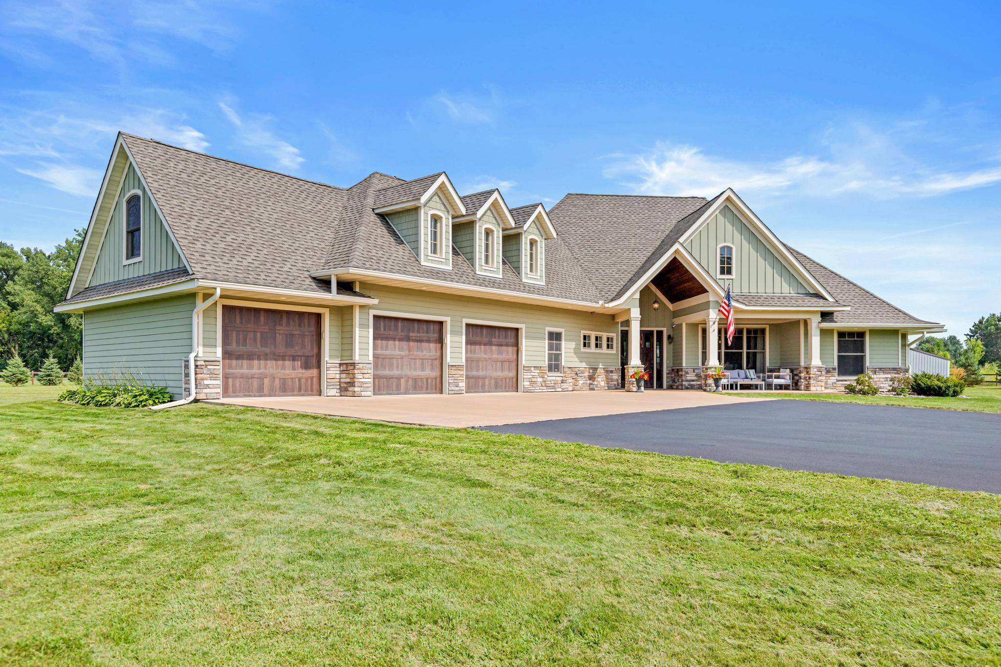 14549 Furman ST NE, Forest Lake, MN 55025