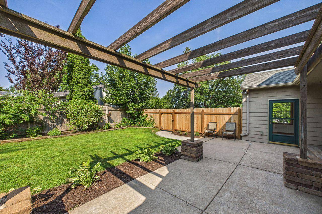 542 3rd AVE, Excelsior, MN 55331