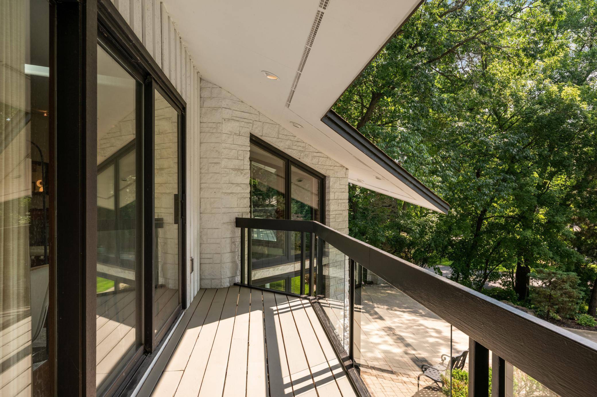 7009 Gleason RD, Edina, MN 55439