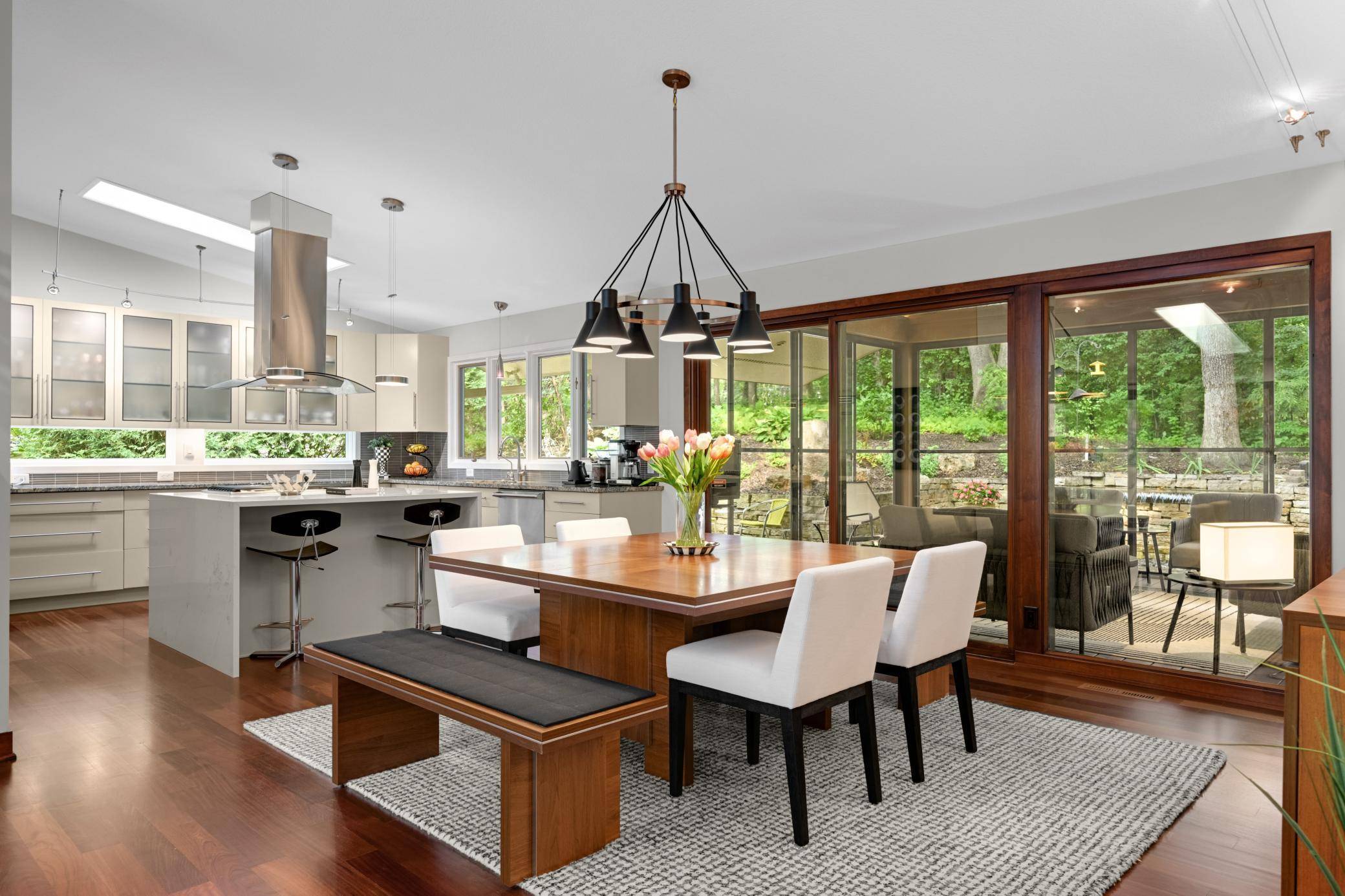 7009 Gleason RD, Edina, MN 55439