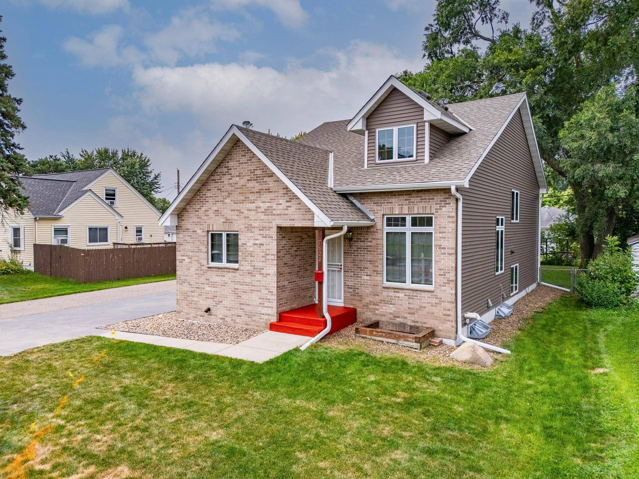 7520 Portland AVE S, Richfield, MN 55423