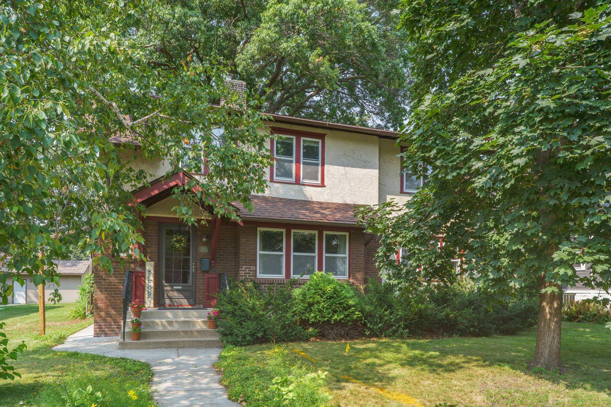 2133 Goodrich AVE, Saint Paul, MN 55105