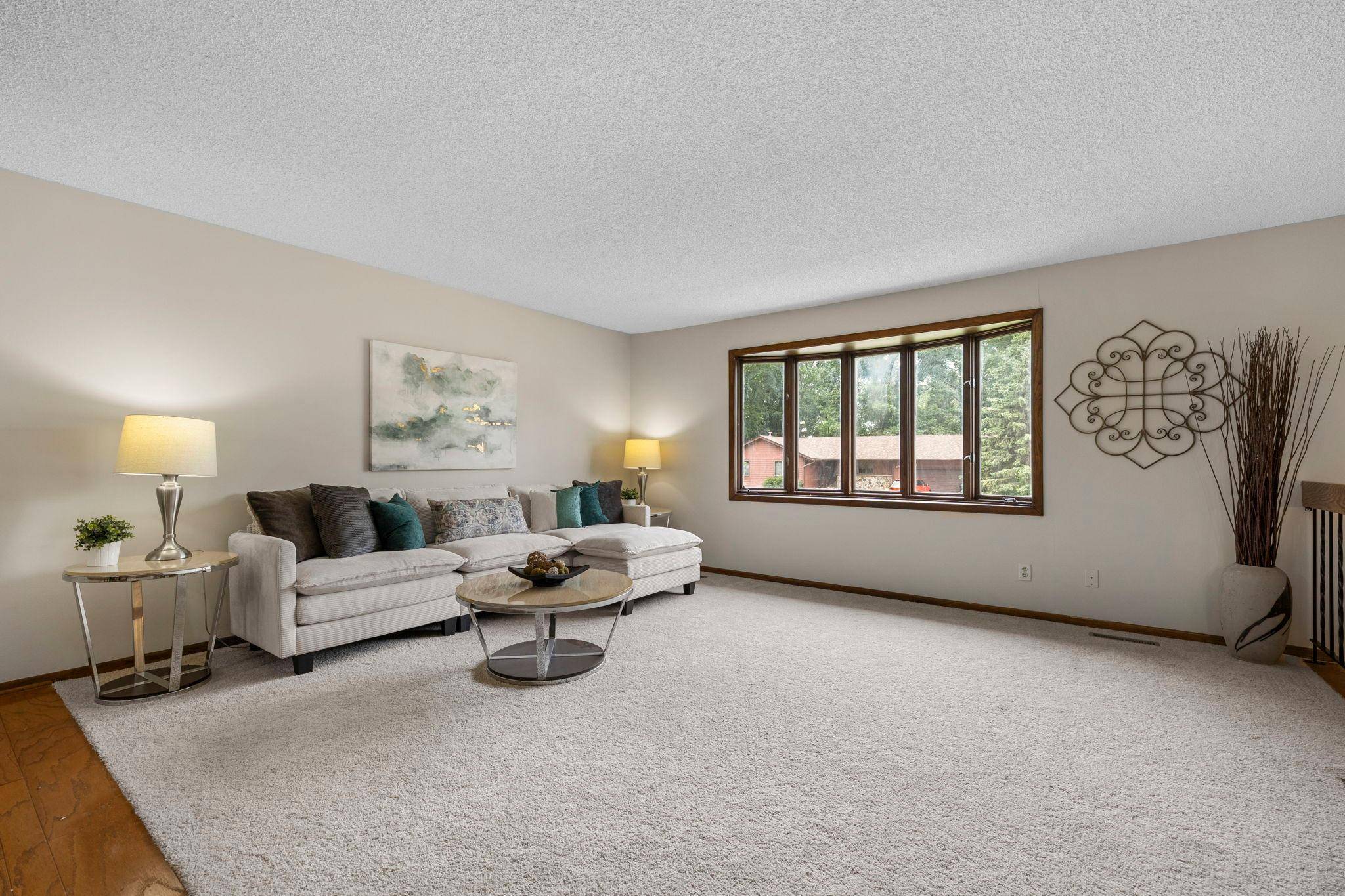 17160 Hershey CT, Lakeville, MN 55044