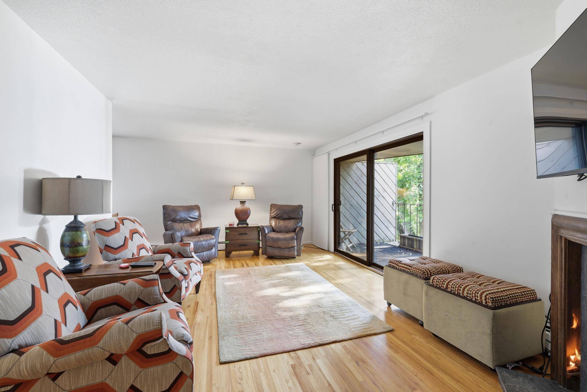 3033 E Bde Maka Ska Pkwy #301, Minneapolis, MN 55408
