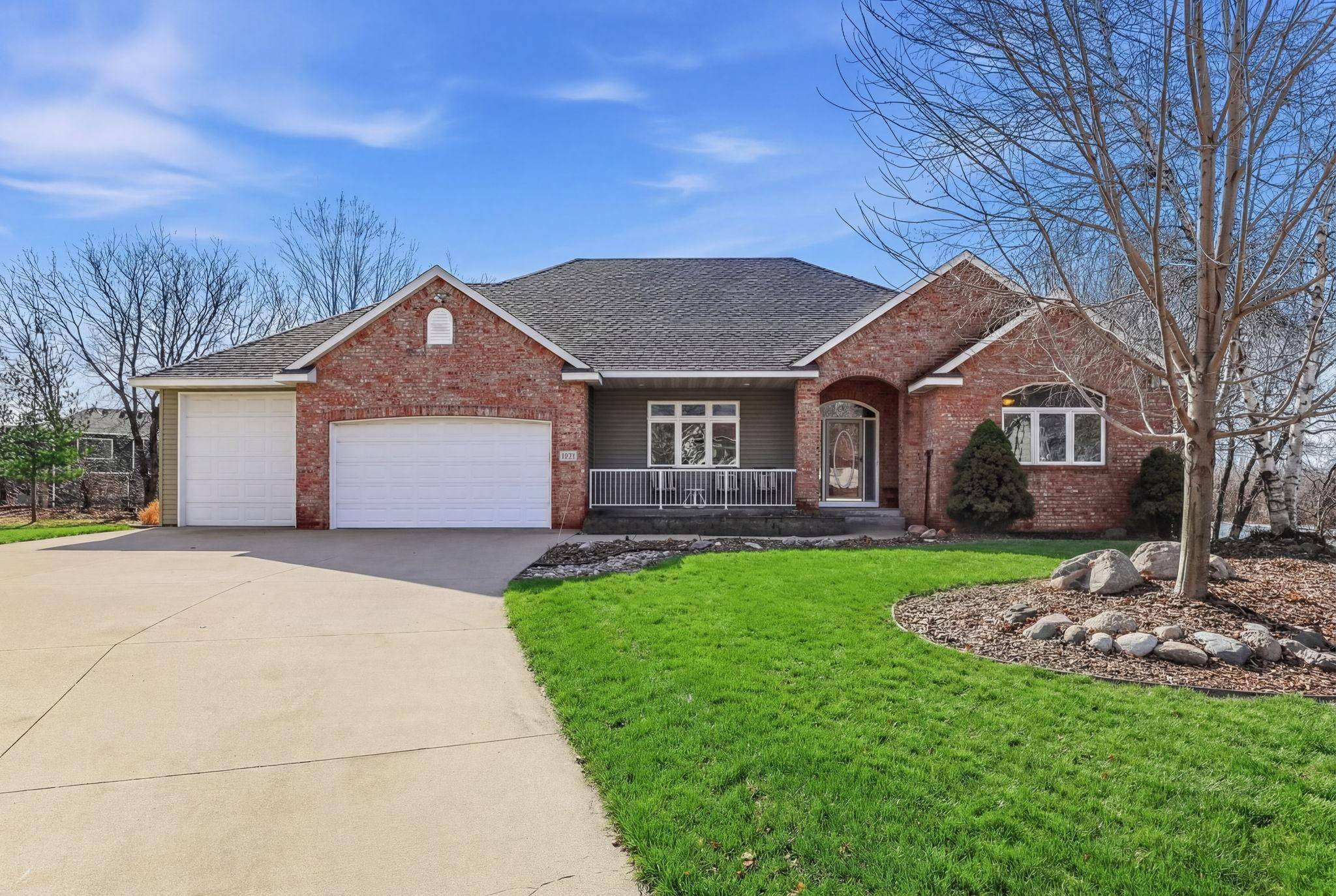 4525 Alicia DR, Eagan, MN 55077