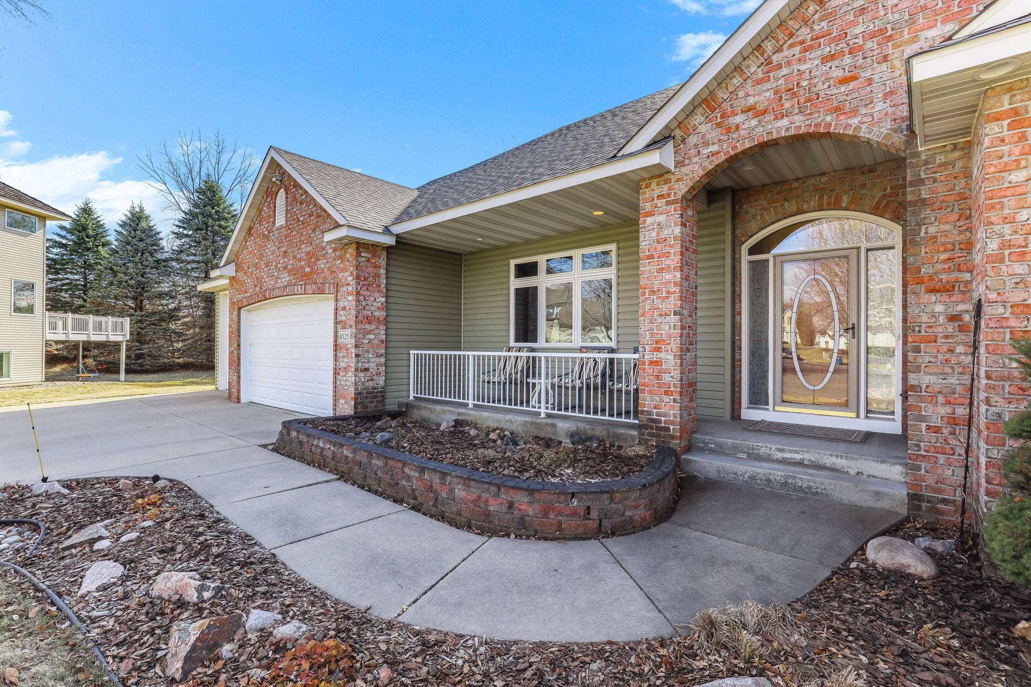4525 Alicia DR, Eagan, MN 55077