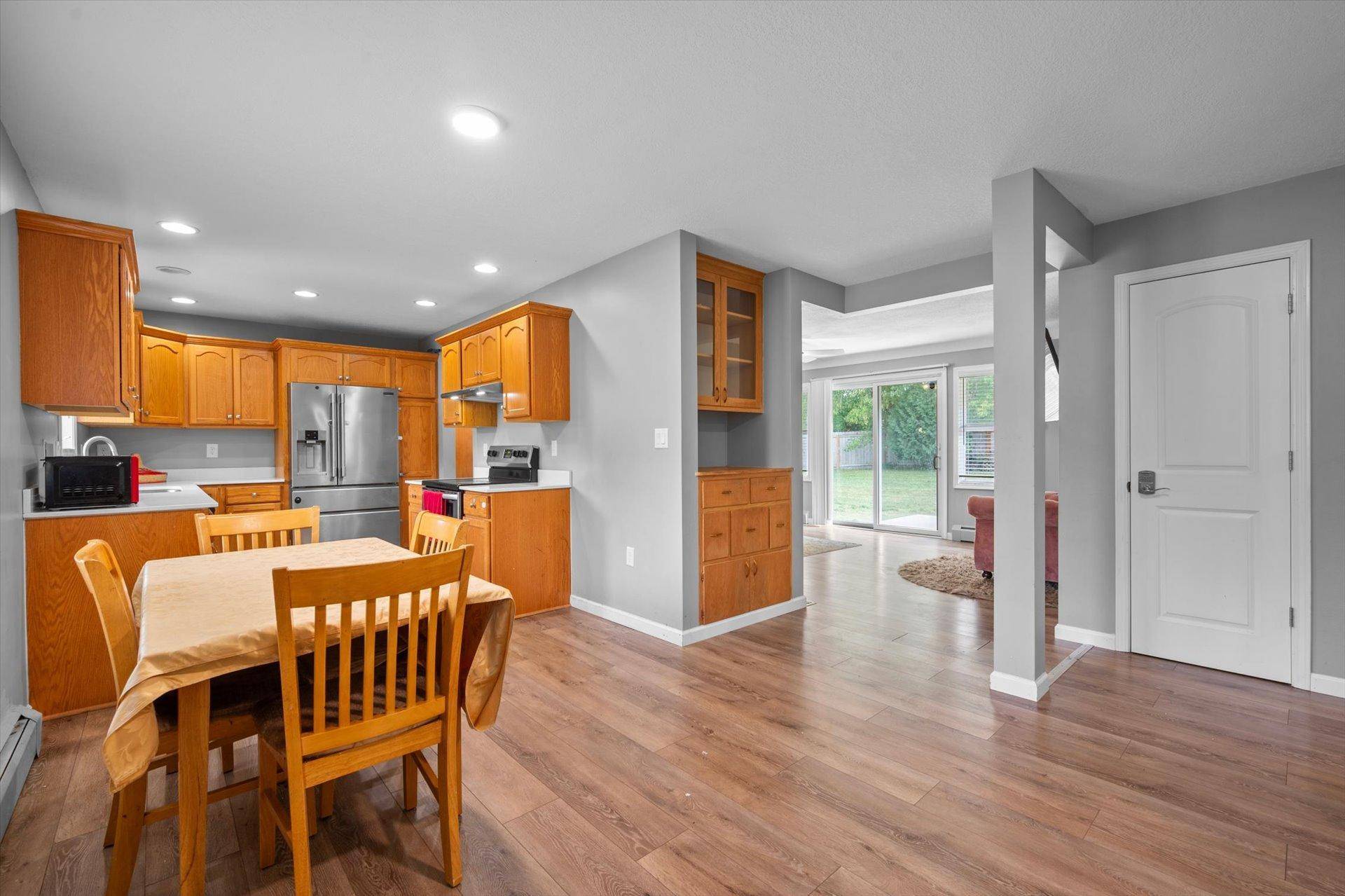 2656 Fremont AVE E, Maplewood, MN 55119