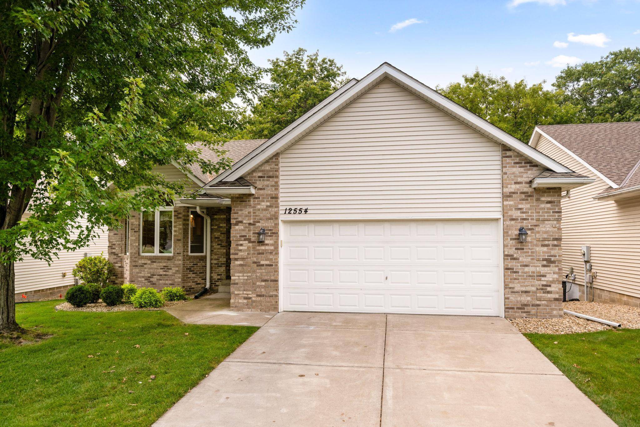 12554 Thrush ST NW, Coon Rapids, MN 55448