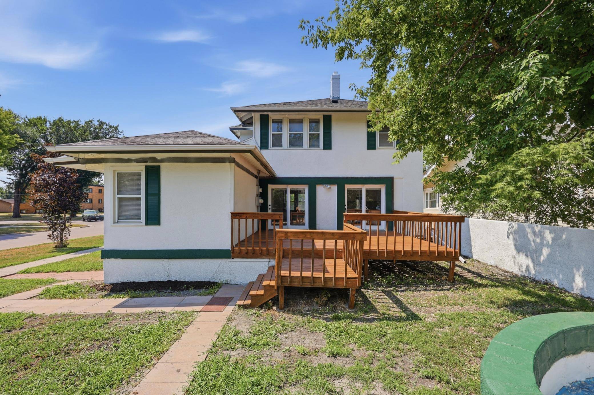 901 College ST N, Fargo, ND 58102