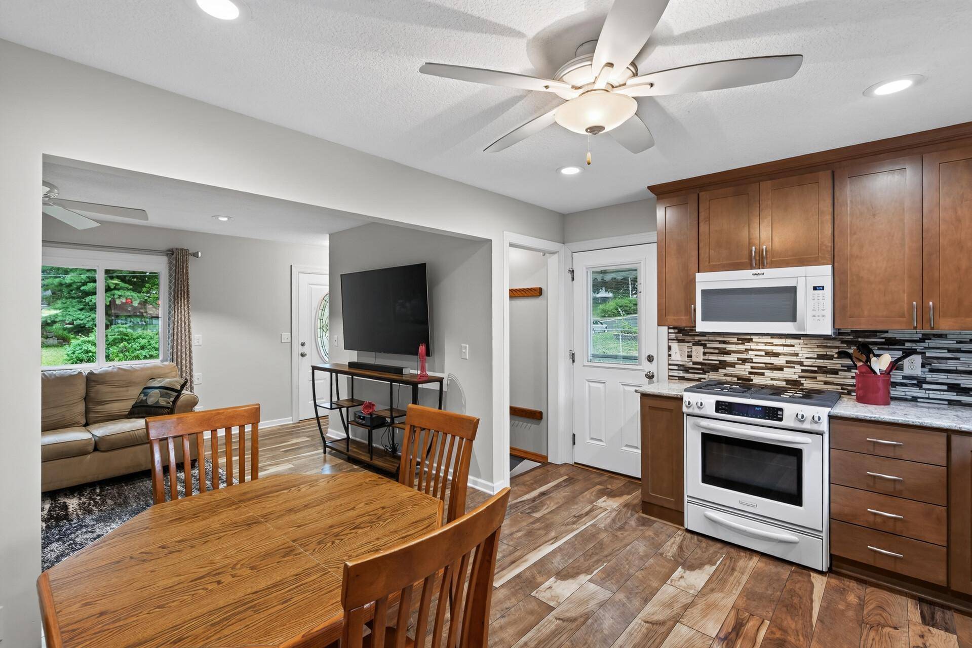 3301 69th ST E, Inver Grove Heights, MN 55076