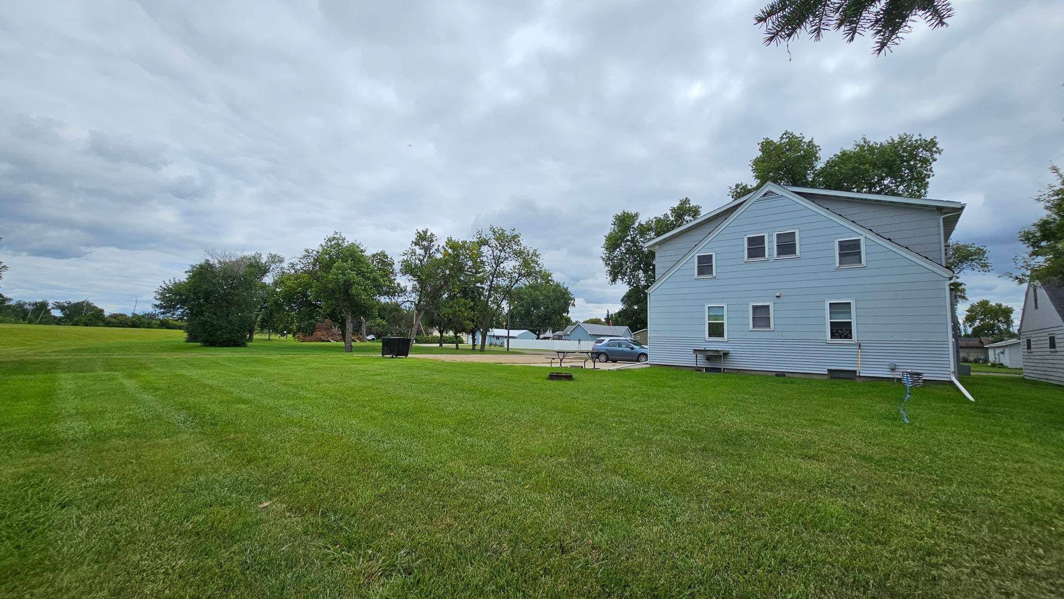 104 5th AVE S, Wahpeton, ND 58075