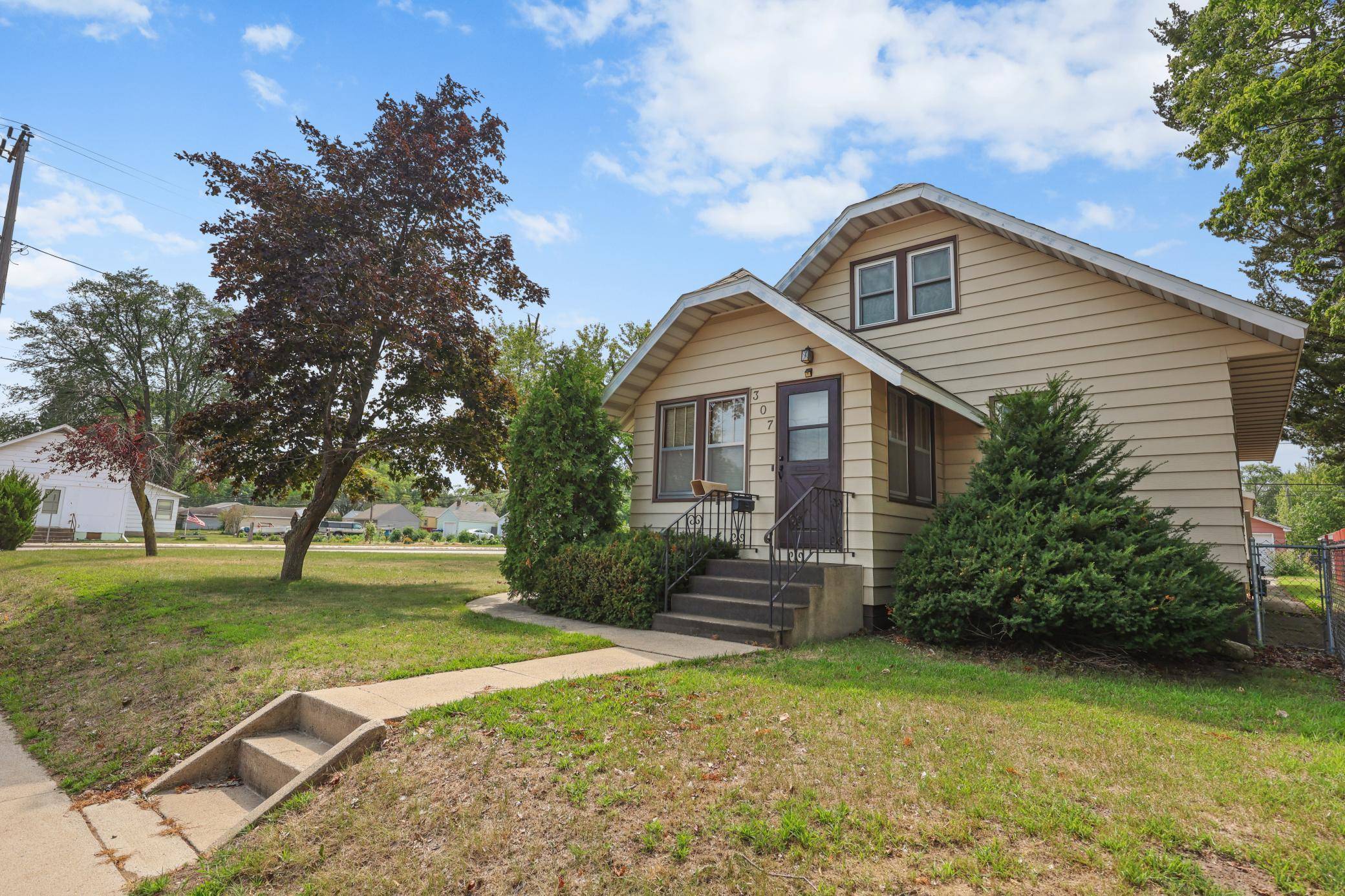 307 23rd AVE N, Saint Cloud, MN 56303