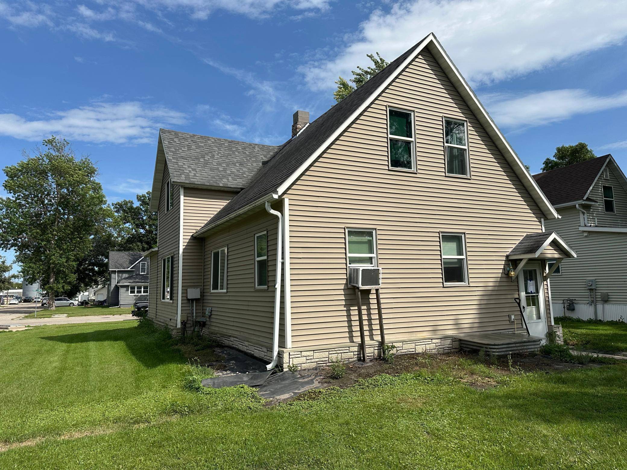 623 Horace AVE N, Thief River Falls, MN 56701