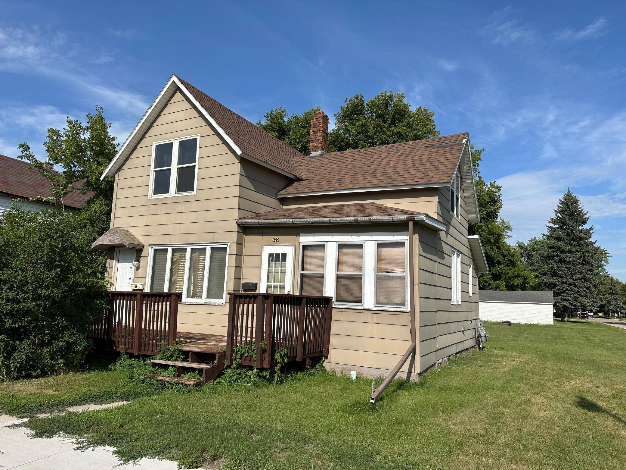 422 Conley AVE S, Thief River Falls, MN 56701