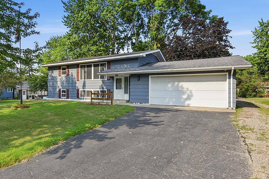 967 6th AVE N, Sauk Rapids, MN 56379