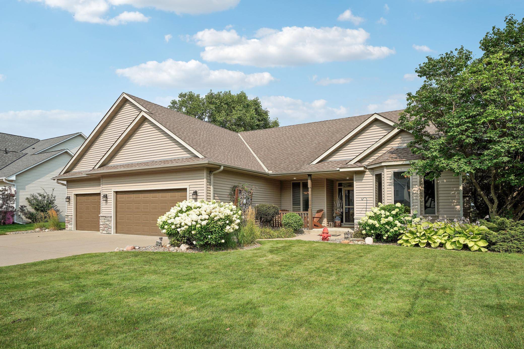 553 Tuttle DR, Hastings, MN 55033
