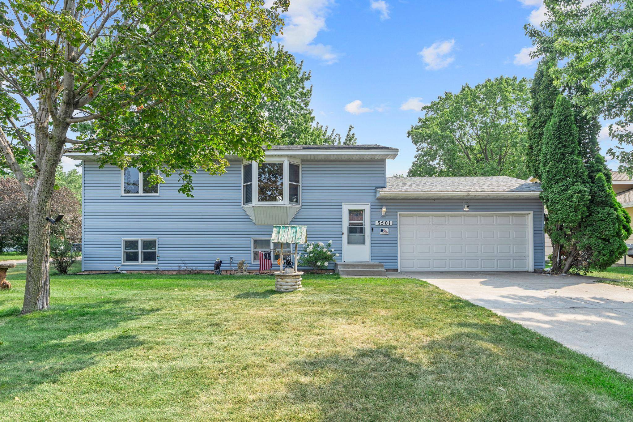 3501 84th CIR N, Brooklyn Park, MN 55443