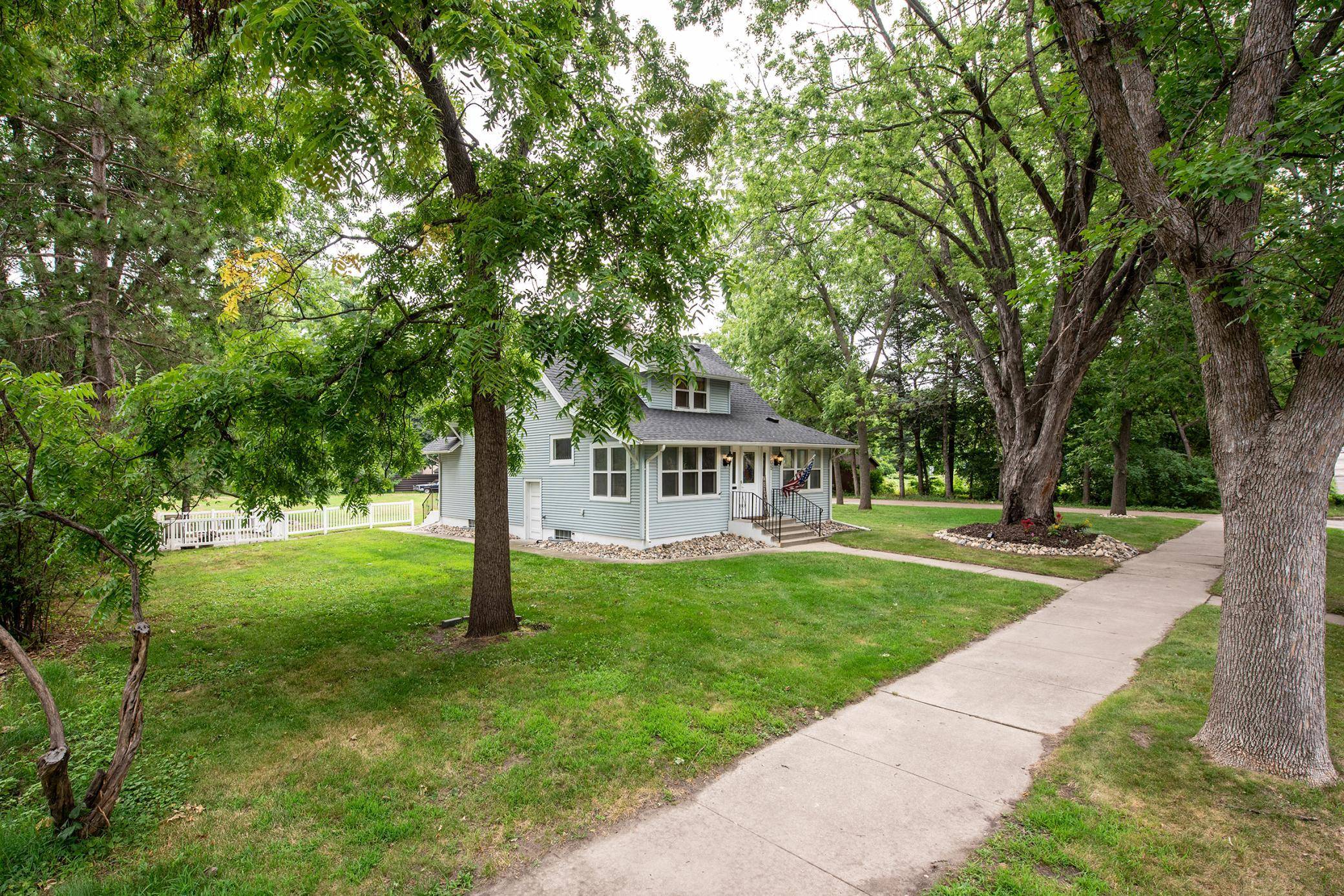 305 8th AVE E, Alexandria, MN 56308