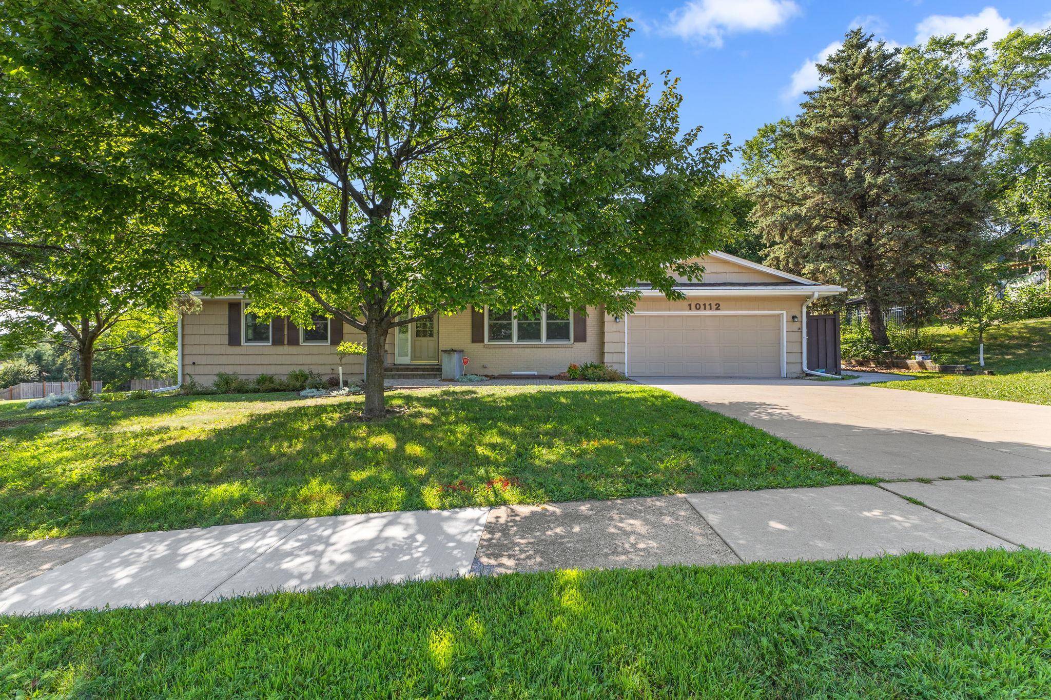 10112 Nord AVE S, Bloomington, MN 55437