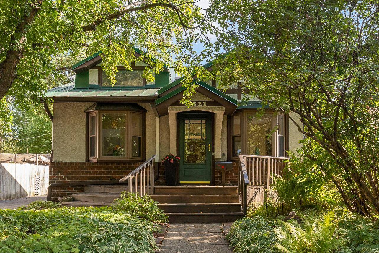 3521 E Minnehaha Pkwy, Minneapolis, MN 55417