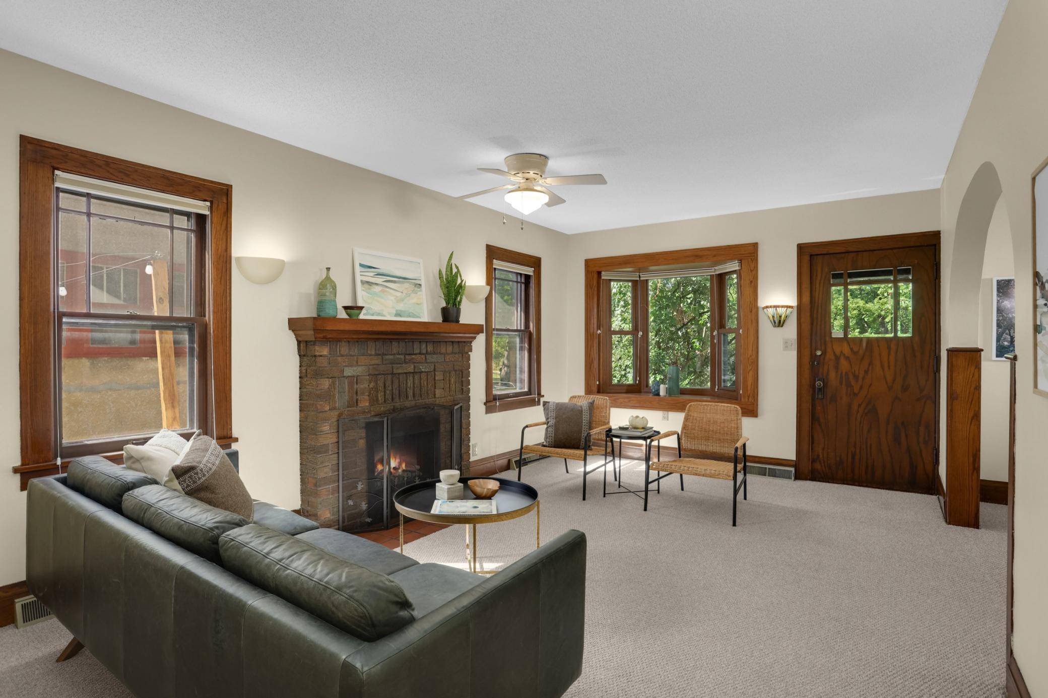3521 E Minnehaha Pkwy, Minneapolis, MN 55417