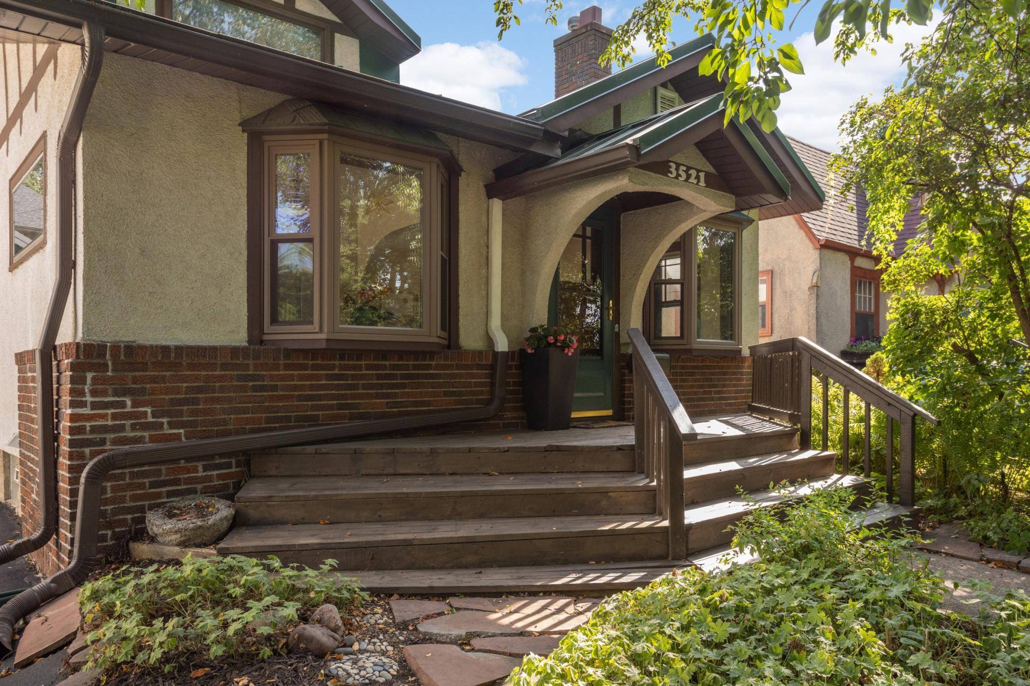 3521 E Minnehaha Pkwy, Minneapolis, MN 55417