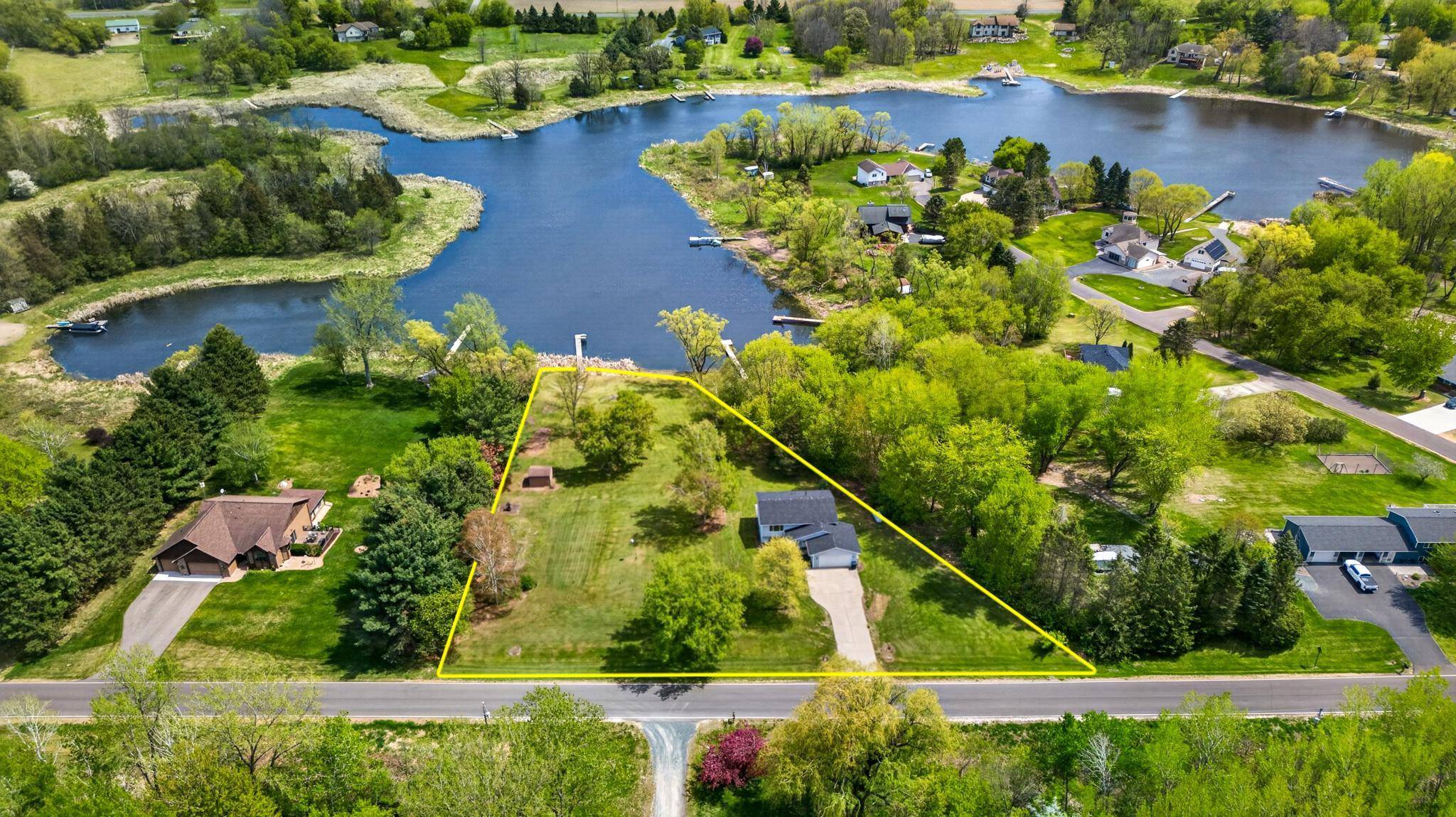 33067 Nueman TRL, Lindstrom, MN 55045