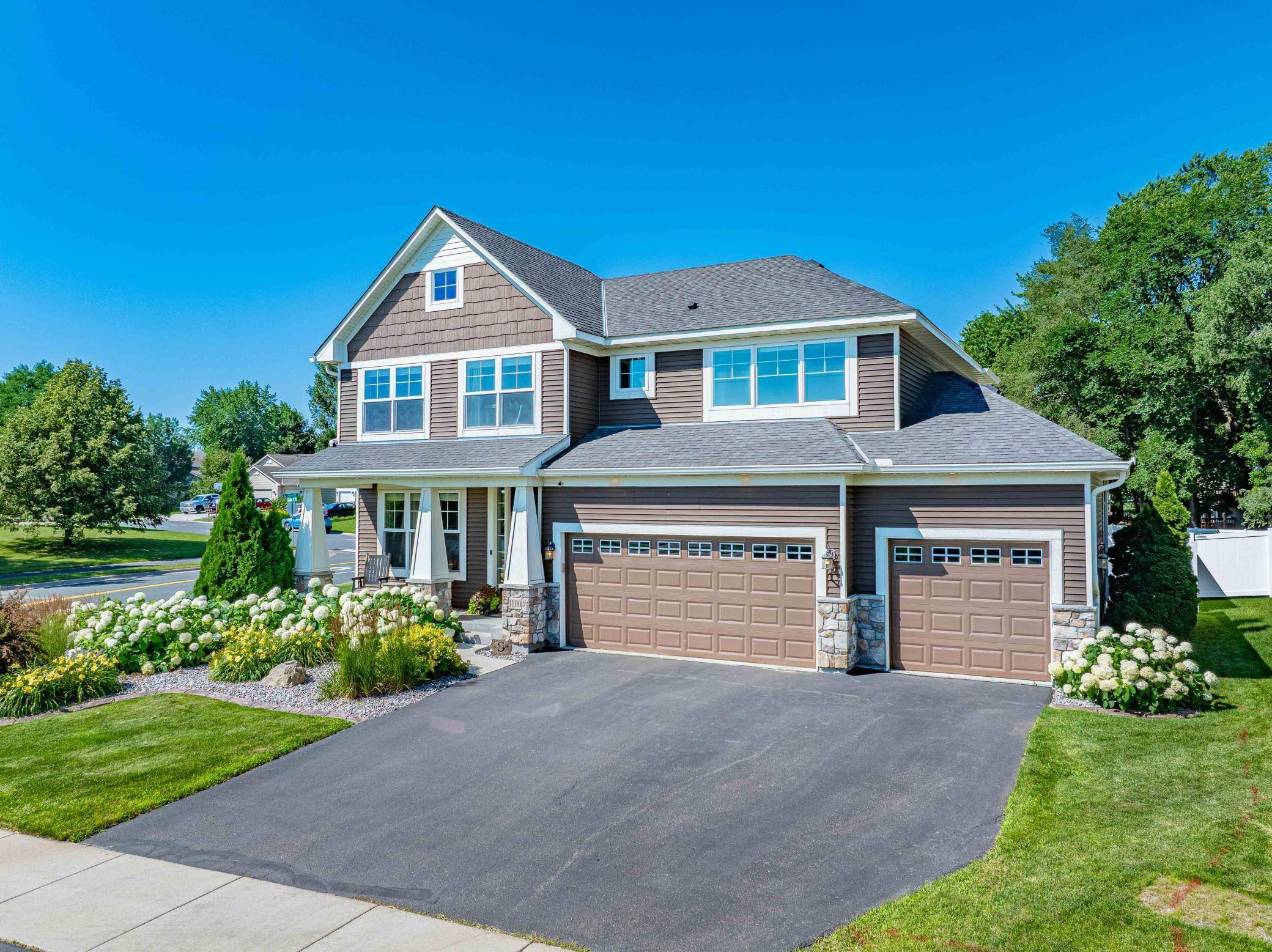 1100 Skybrooke AVE, Waconia, MN 55387