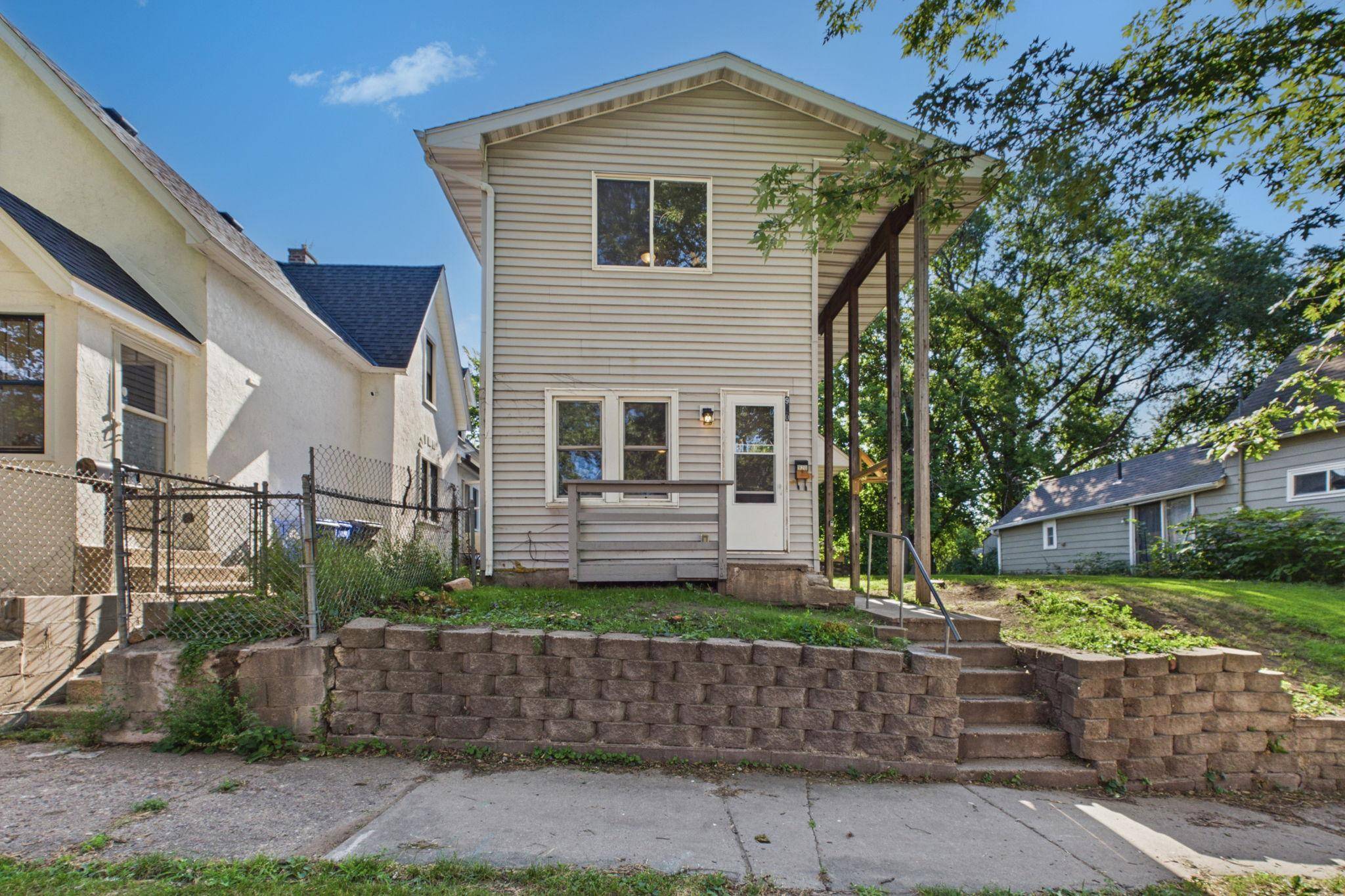 920 Farrington ST, Saint Paul, MN 55117