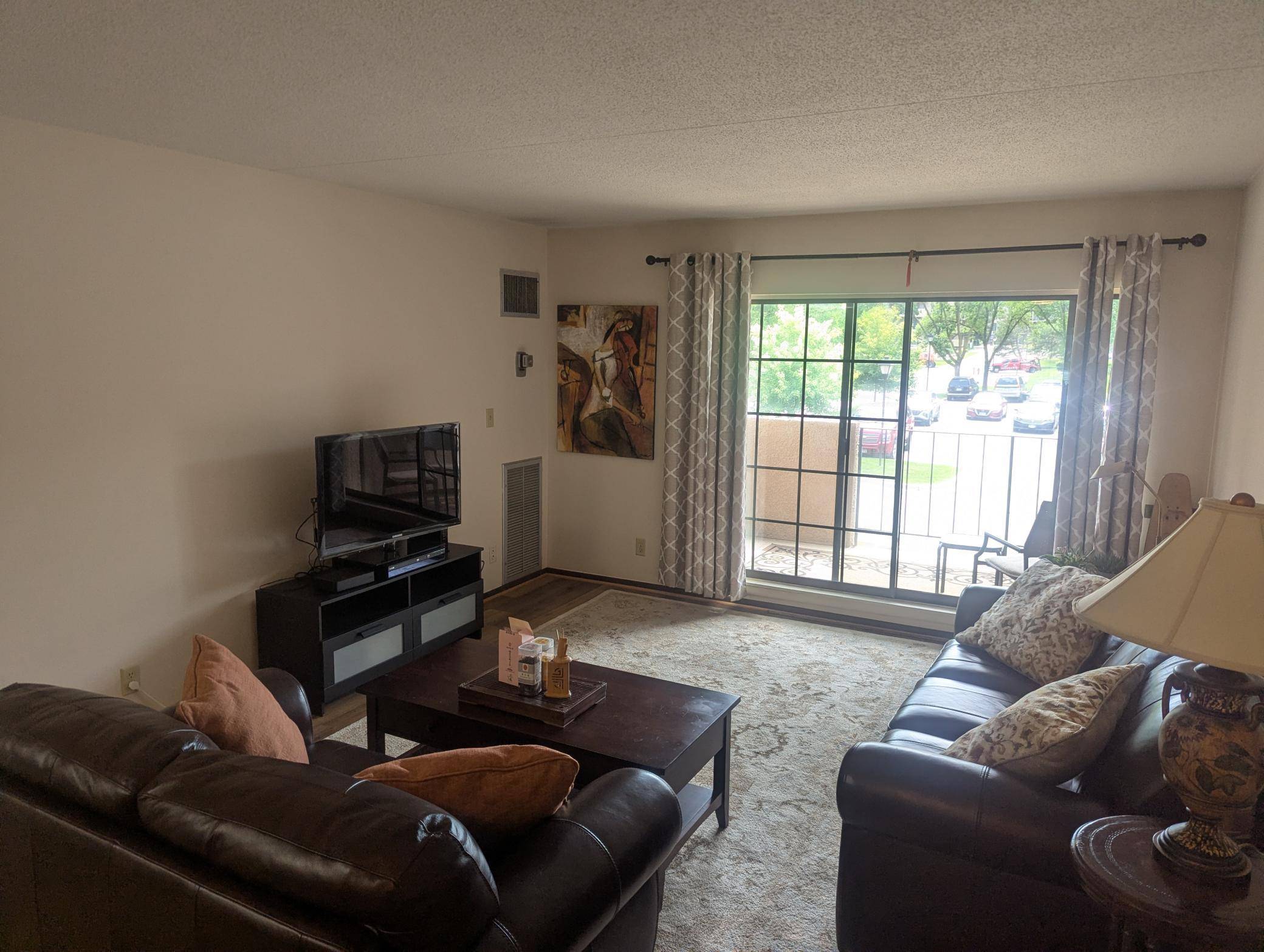 6670 Vernon AVE S #106, Edina, MN 55436
