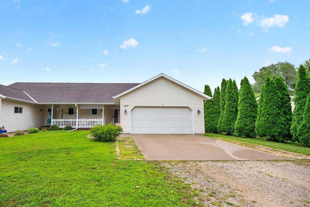 1407 S Garden ST, Lake City, MN 55041