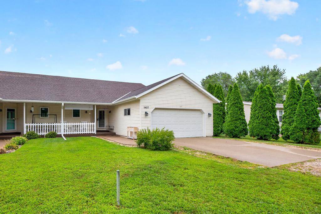 1407 S Garden ST, Lake City, MN 55041