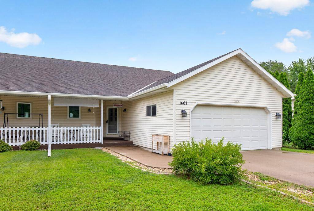 1407 S Garden ST, Lake City, MN 55041