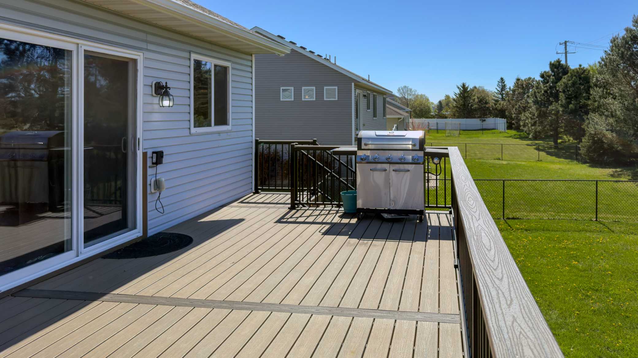 10695 51st ST NE, Albertville, MN 55301