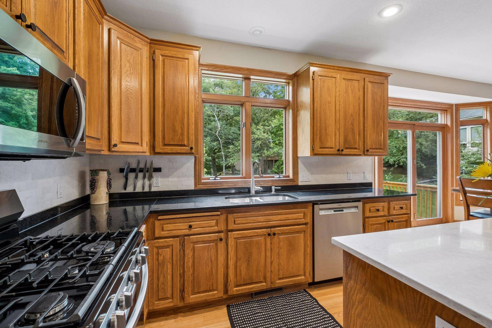 4172 Cashell GLN, Eagan, MN 55122