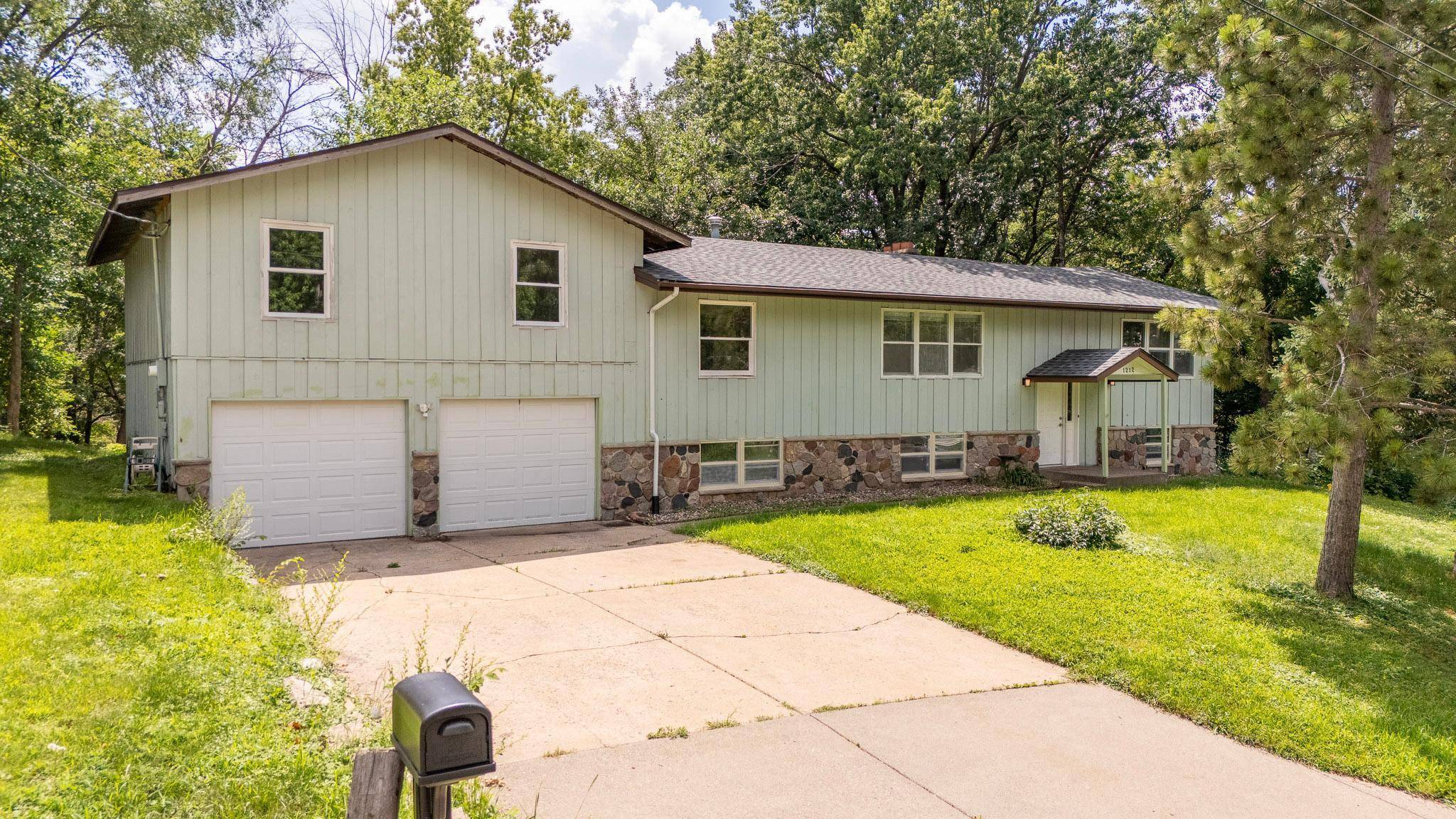 1212 44 1/2 AVE NE, Columbia Heights, MN 55421