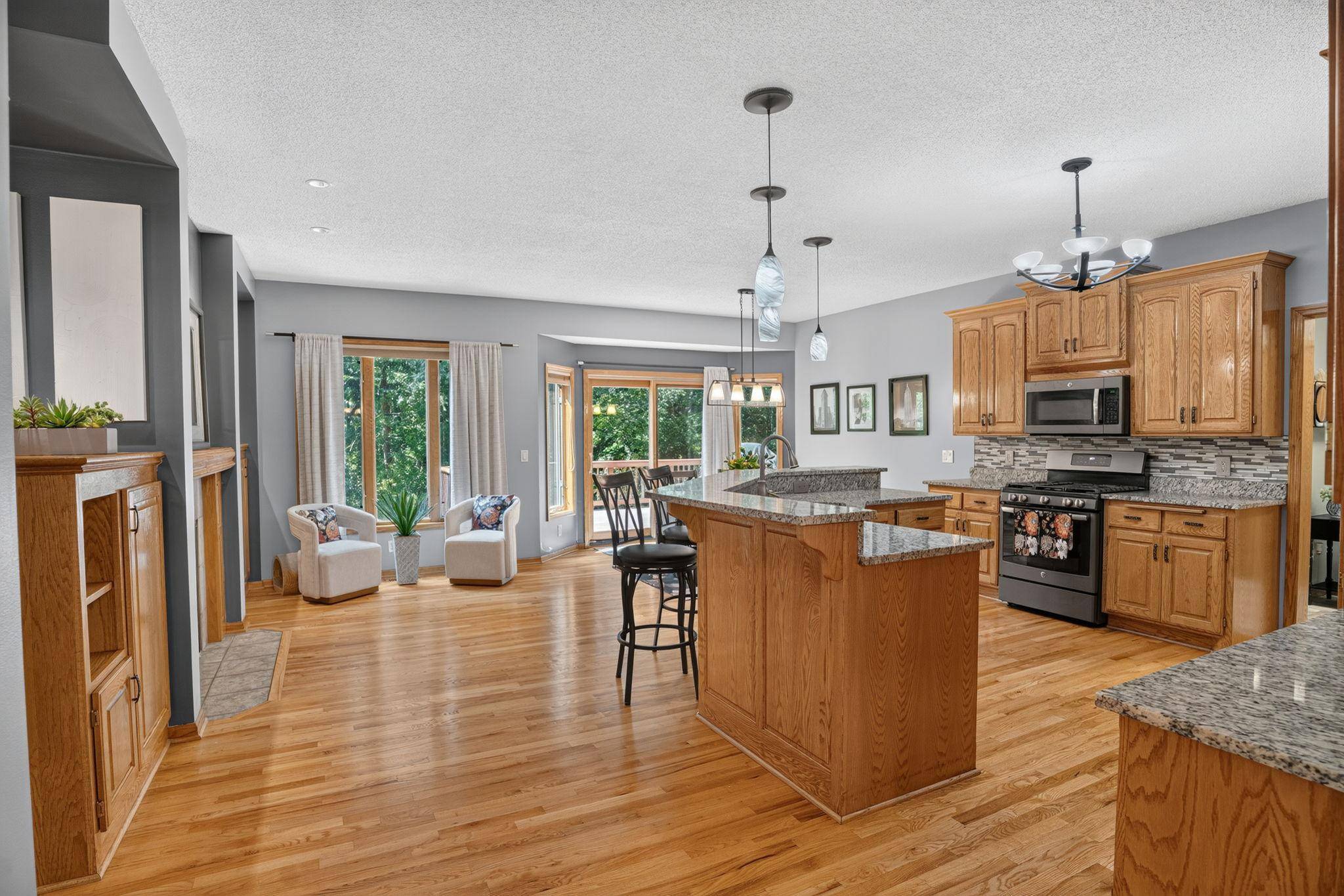 11125 Woods TRL N, Champlin, MN 55316
