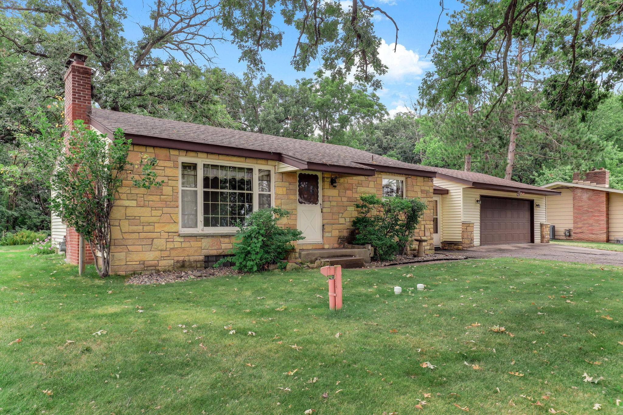 13176 Point Douglas DR S, Hastings, MN 55033