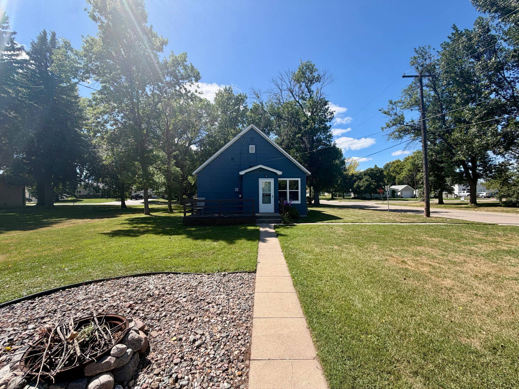 251 3rd AVE N, Casselton, ND 58012