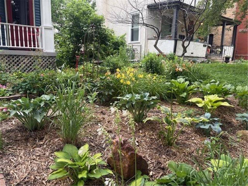 1604 Elliot AVE, Minneapolis, MN 55404